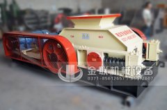哪些因素影響輥式破碎機的效率？